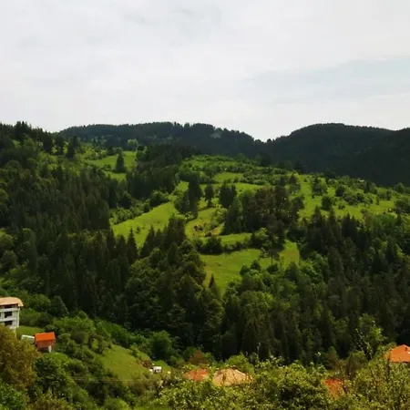 Rodopski Izgrevi Villa Momchilovtsi (Smolyan)