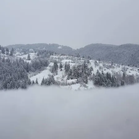 Rodopski Izgrevi Momchilovtsi (Smolyan)