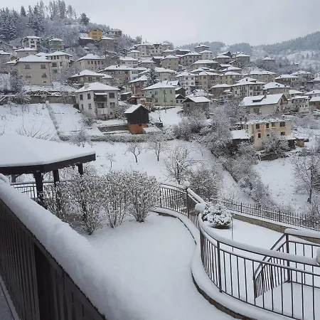 Villa Rodopski Izgrevi Momchilovtsi (Smolyan)